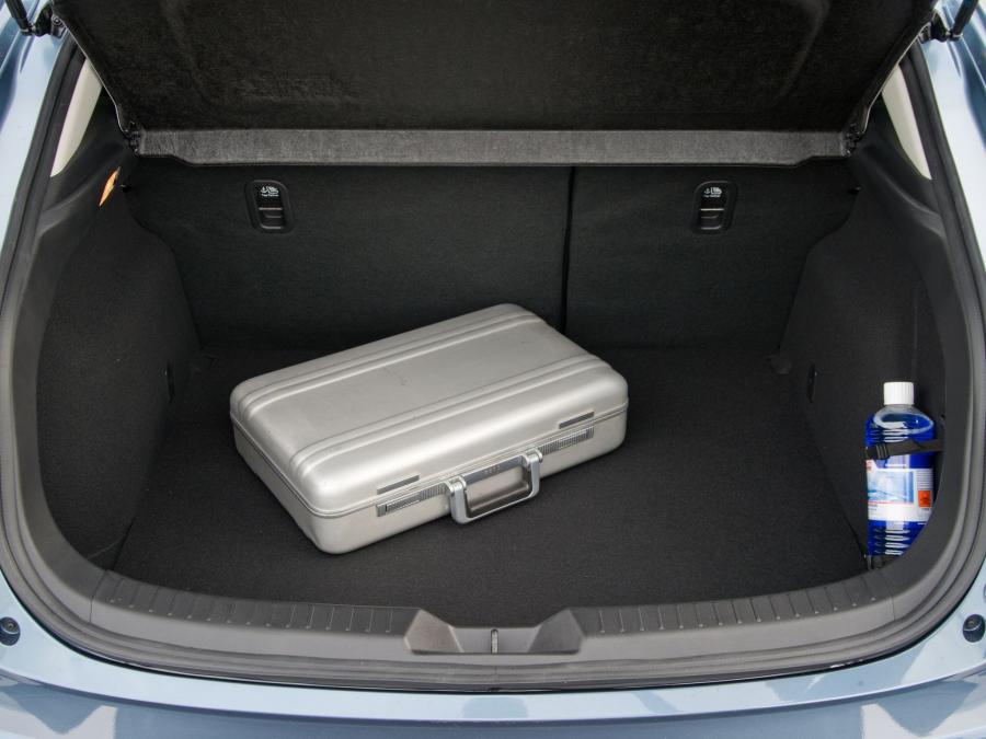  Mazda3 Hatchback 2013 года  (UK) (фото 24 из 24)